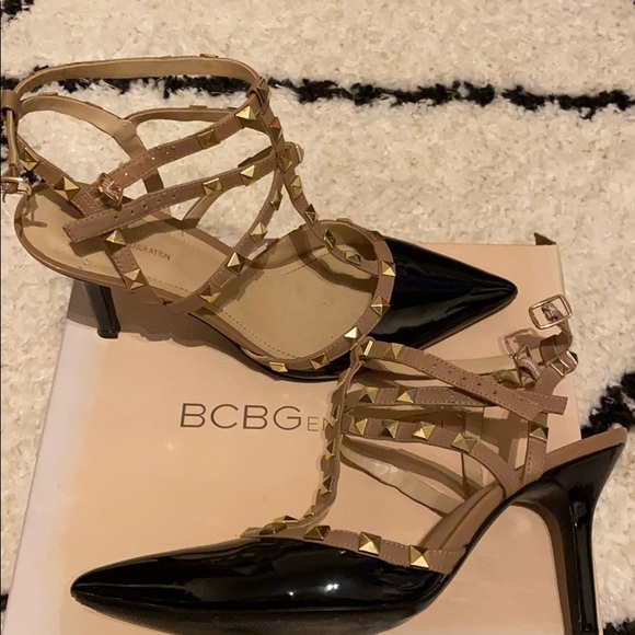 bcbg studded pumps
